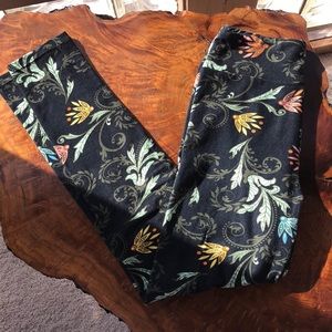 Lularoe Paisley Leggings TWEEN